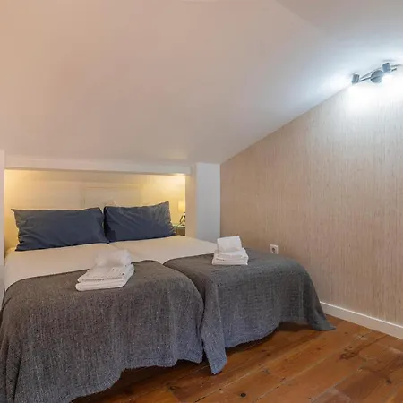Appartement Alfama 2bdr Duplex W/ Balcony By Lovelystay Lisboa