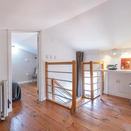 Alfama 2bdr Duplex W/ Balcony By Lovelystay * Lisboa