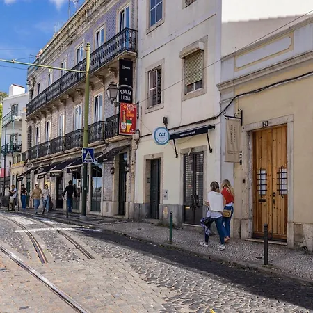 Lejlighed Alfama 2bdr Duplex W/ Balcony By Lovelystay Lisboa