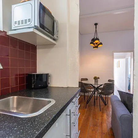 Alfama 2bdr Duplex W/ Balcony By Lovelystay * Lissabon