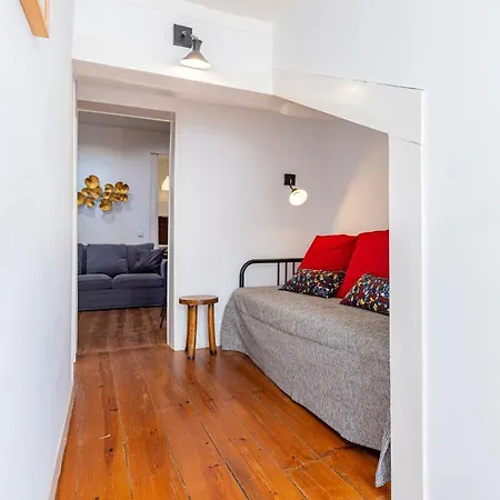 Apartment Alfama 2bdr Duplex W/ Balcony By Lovelystay Lissabon