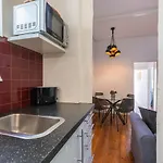 Alfama 2bdr Duplex W/ Balcony By Lovelystay * Лиссабон