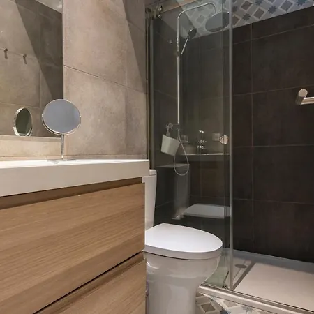 Alfama 2bdr Duplex W/ Balcony By Lovelystay Lisboa